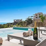 Golf & Seaview With Heated Private Pool
