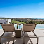 ヴィラ Golf & Seaview With Heated Private Pool